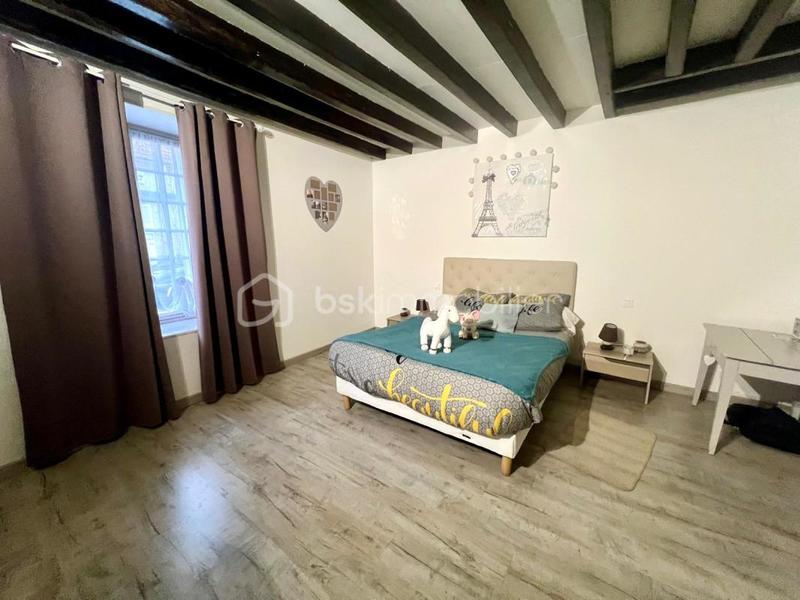 Maison en pierre - 130 m² - 6 pièces