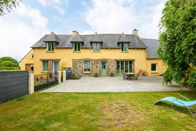 Maison en pierre - 159 m² - 7 pièces