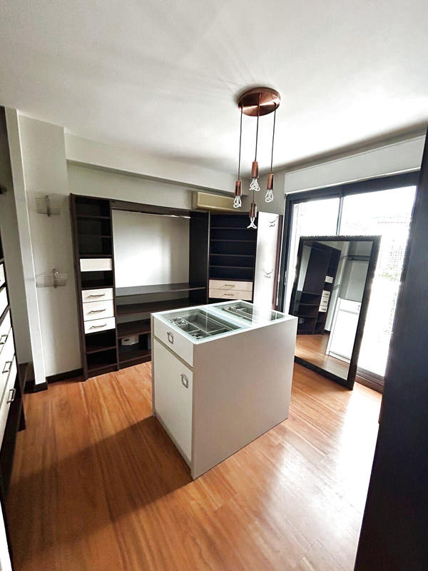 Duplex - 190 m² - 4 pièces