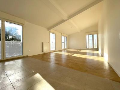 Appartement - 119 m² - 5 pièces