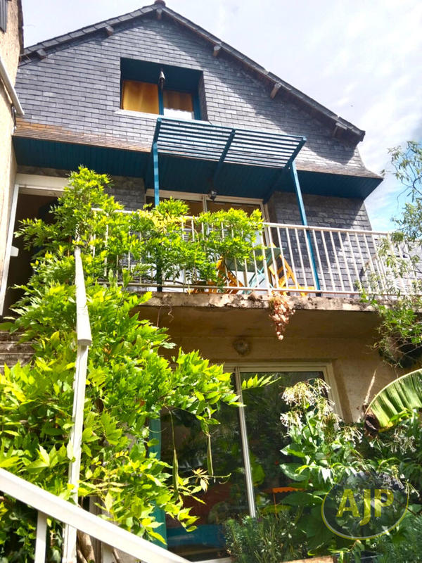 Maison - 195 m² - 7 pièces