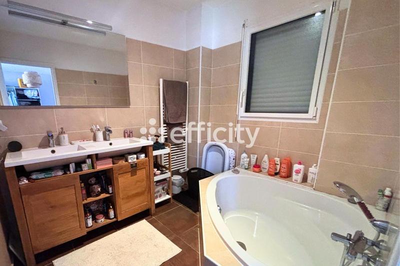 Maison - 101 m² - 5 pièces