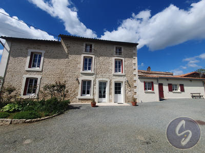 Maison ancienne - 169 m² - 6 pièces