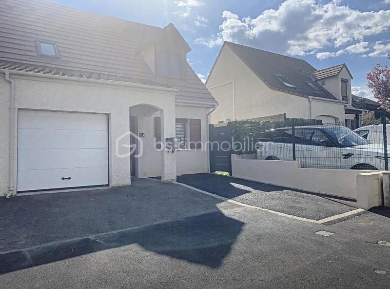 Maison - 107 m² - 5 pièces