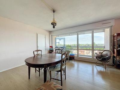 Appartement - 81 m² - 4 pièces