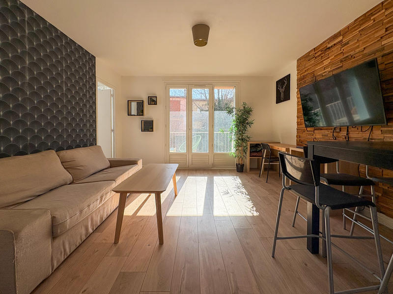 Appartement - 81 m² - 5 pièces