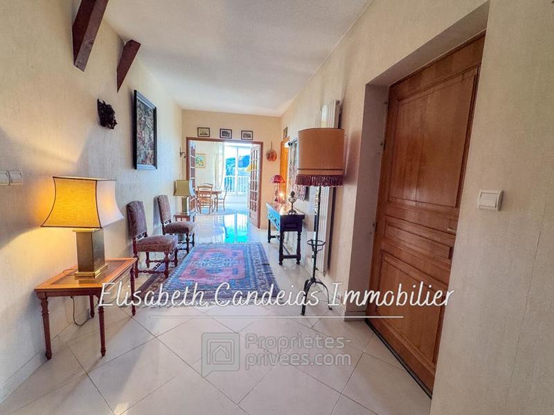 Appartement - 240 m² - 6 pièces