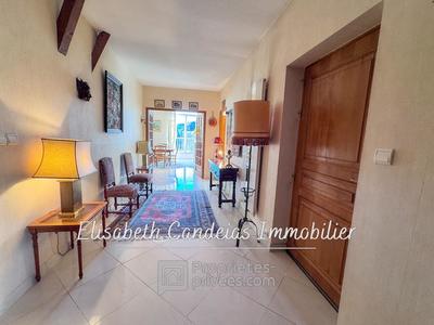 Appartement - 240 m² - 6 pièces