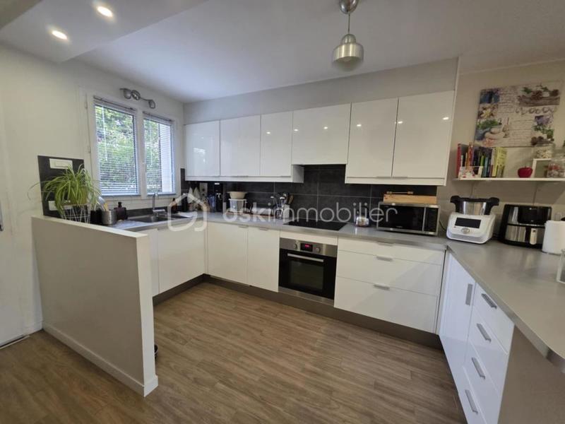 Maison - 87 m² - 4 pièces