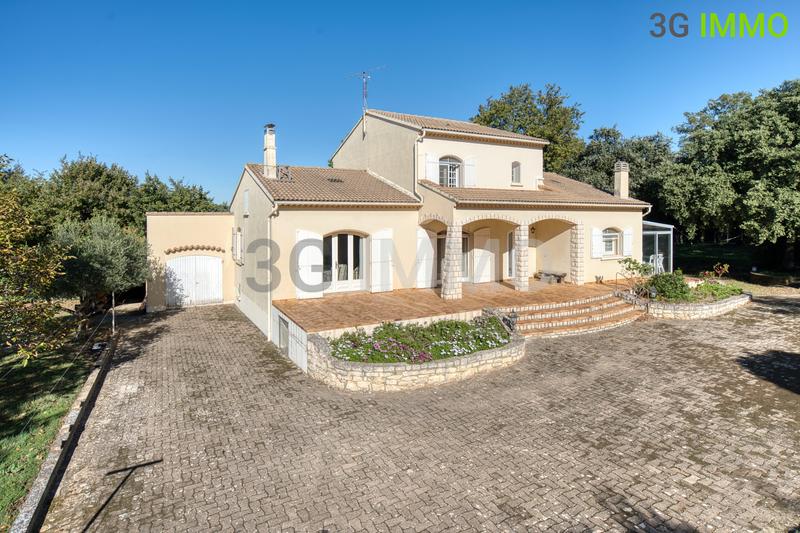 Maison - 160 m² - 6 pièces