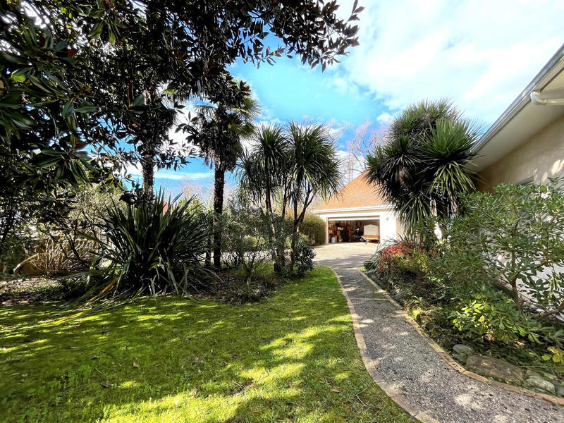 Maison - 170 m² - 5 pièces