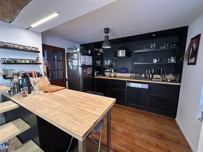 Maison traditionnelle - 102 m² - 4 pièces