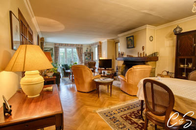 Maison - 162 m² - 6 pièces