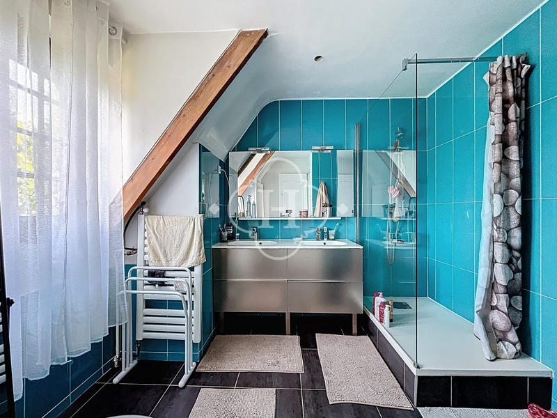 Maison - 80 m² - 5 pièces