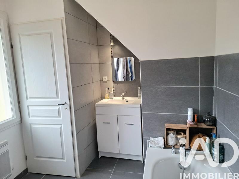 Maison - 88 m² - 4 pièces
