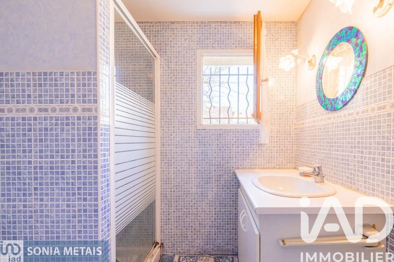 Maison - 186 m² - 8 pièces