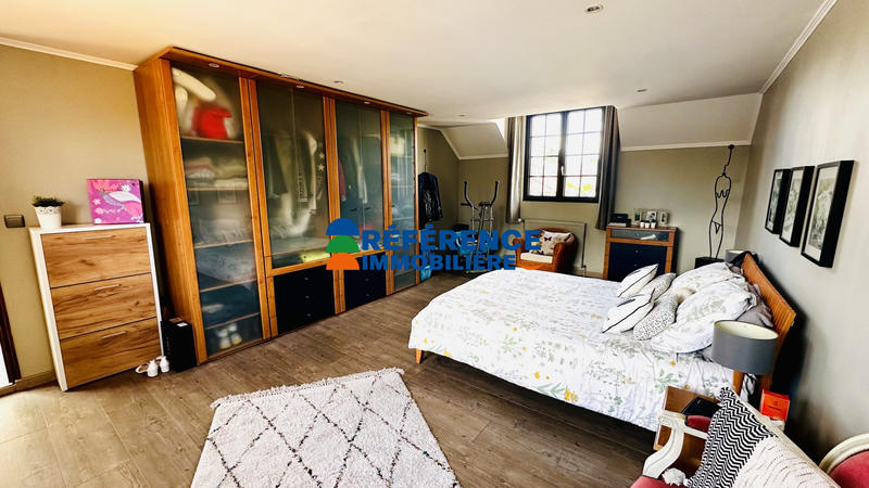 Maison - 193 m² - 5 pièces