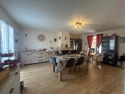 Maison - 103 m² - 5 pièces