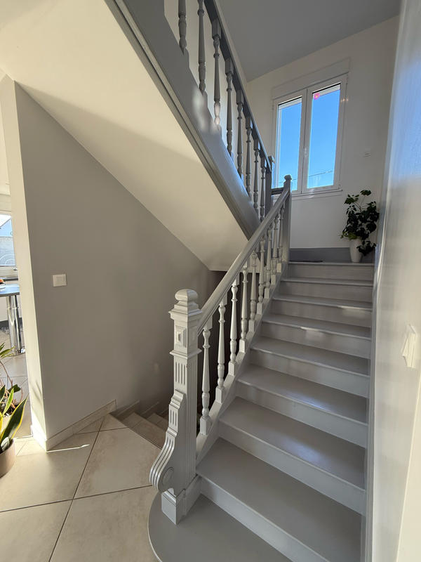 Propriété - 220 m² - 8 pièces