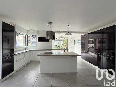 Maison - 121 m² - 5 pièces