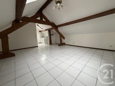 Studio - 25 m² - 1 pièce