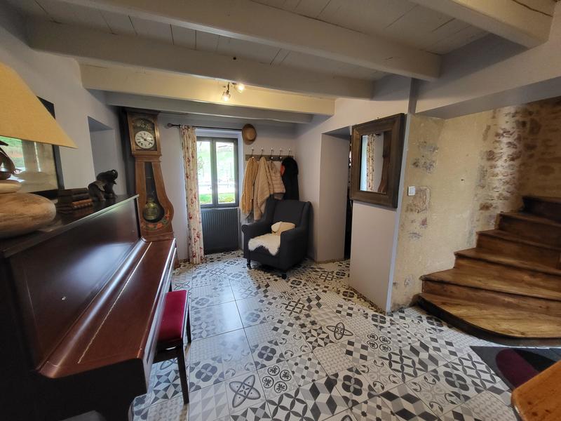 Maison - 168 m² - 8 pièces