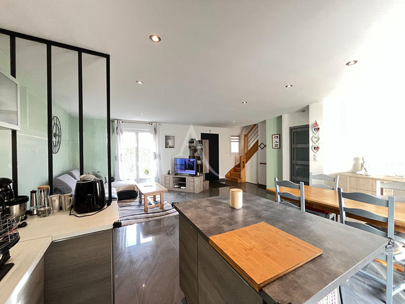 Maison - 133 m² - 6 pièces