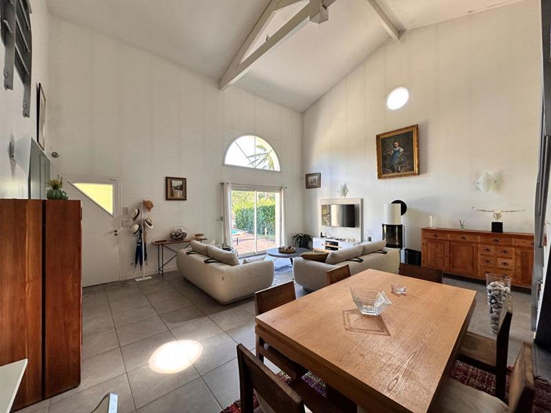 Maison - 146 m² - 5 pièces