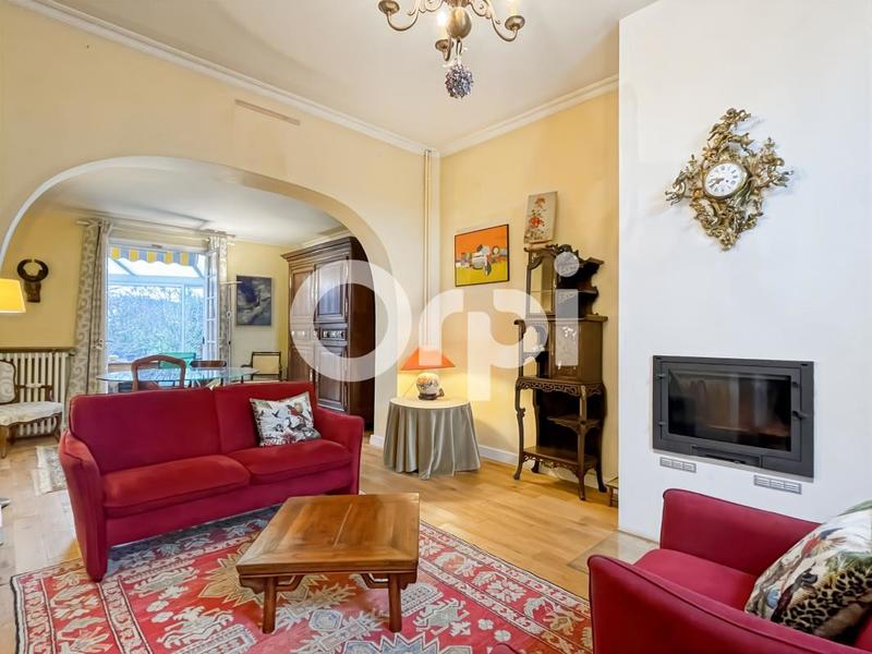 Maison de ville - 160 m² - 7 pièces