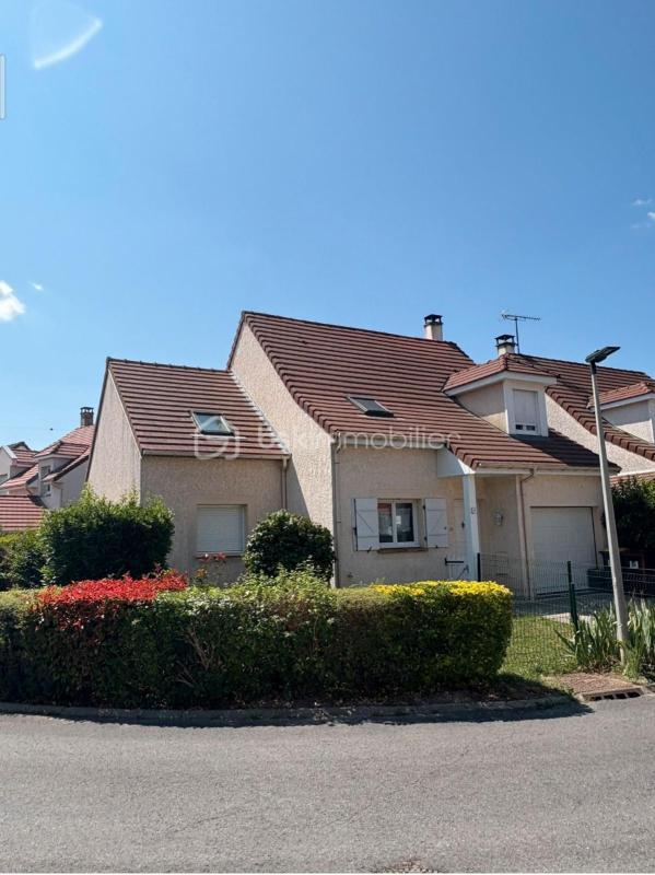 Maison - 125 m² - 7 pièces