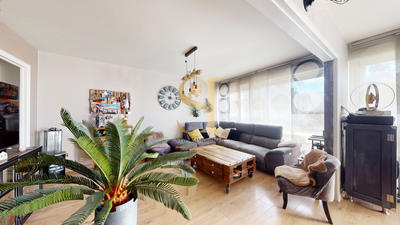 Appartement - 87 m² - 5 pièces