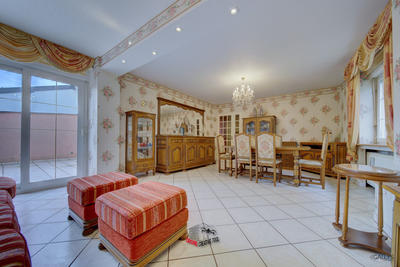 Maison - 170 m² - 7 pièces