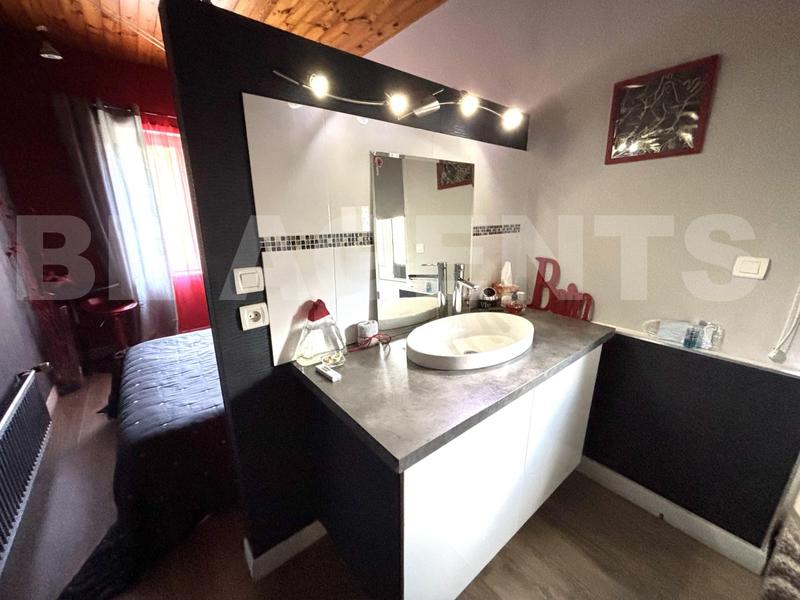 Maison de maîtres - 202 m² - 6 pièces