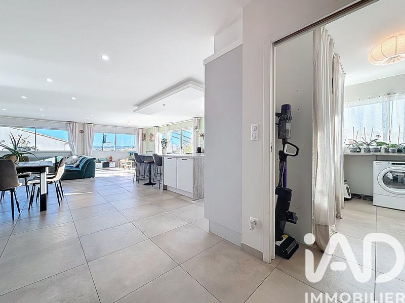 Maison - 200 m² - 8 pièces