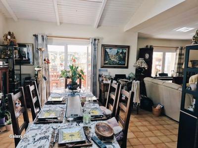 Maison - 122 m² - 4 pièces