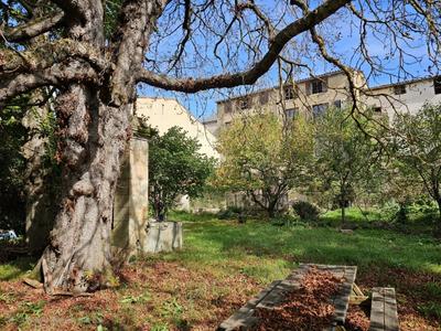 Propriété - 562 m² - 15 pièces