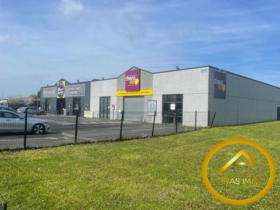 Local commercial - 608 m²