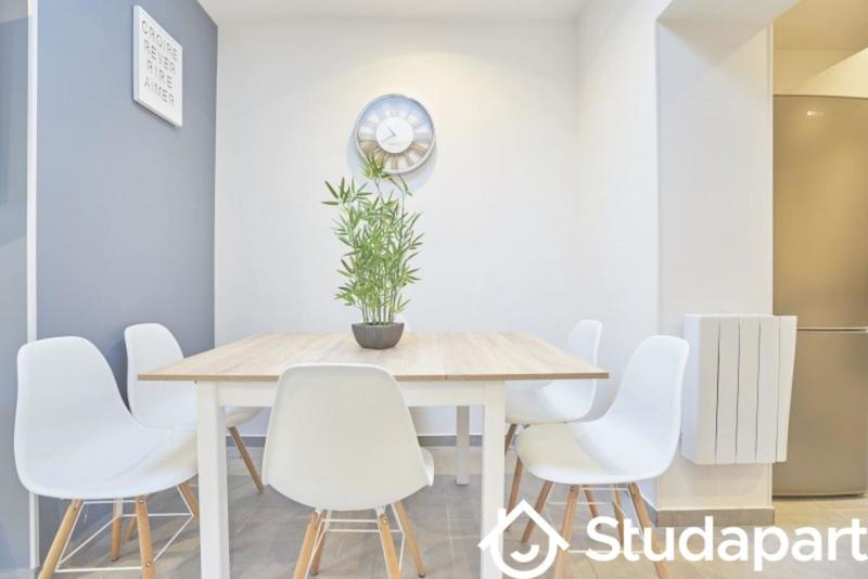 Chambre - 10 m² - 1 pièce