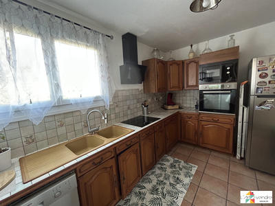 Appartement - 93 m² - 5 pièces