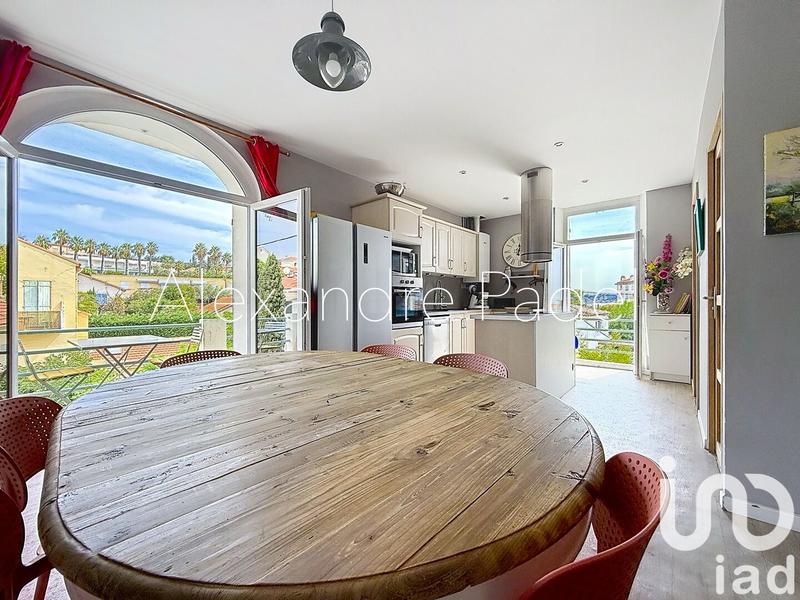 Appartement - 111 m² - 5 pièces