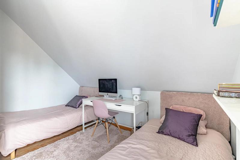 Maison - 90 m² - 5 pièces