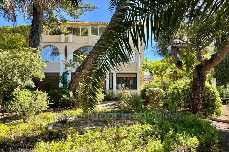 Appartement - 77 m² - 3 pièces