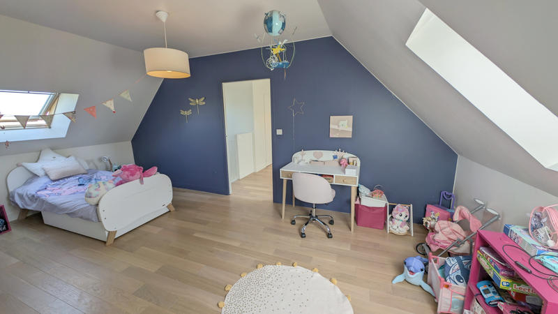 Maison - 208 m² - 5 pièces