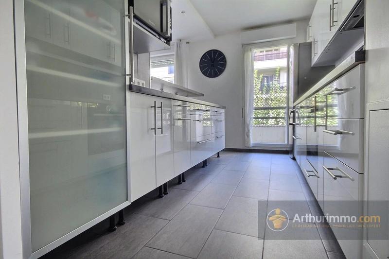 Appartement - 81 m² - 4 pièces