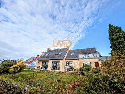 Maison d'architecte - 198 m² - 9 pièces