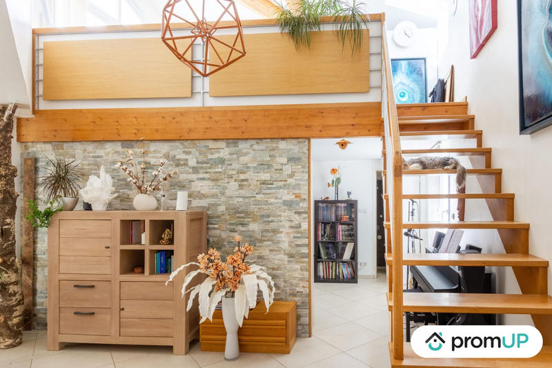 Maison - 284 m² - 14 pièces