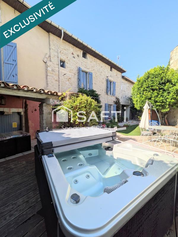 Maison - 230 m² - 10 pièces