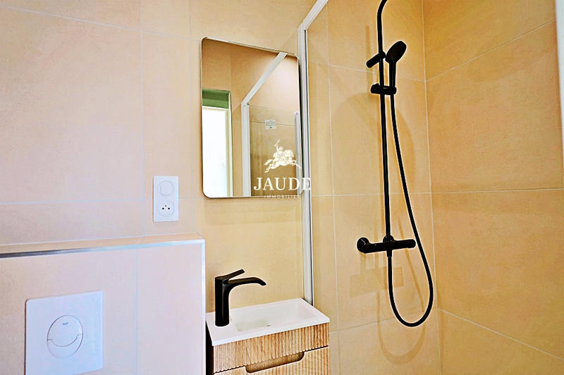 Appartement - 101 m² - 5 pièces