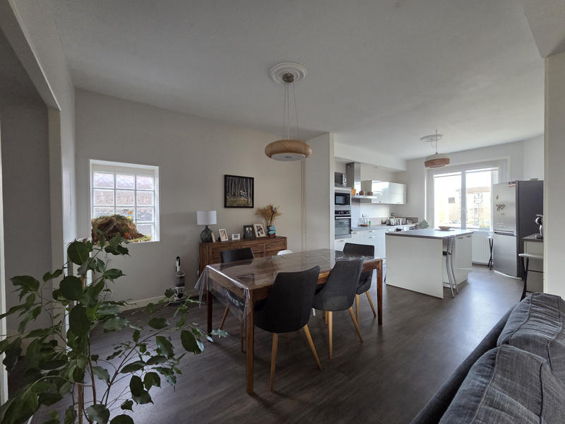 Maison - 114 m² - 7 pièces