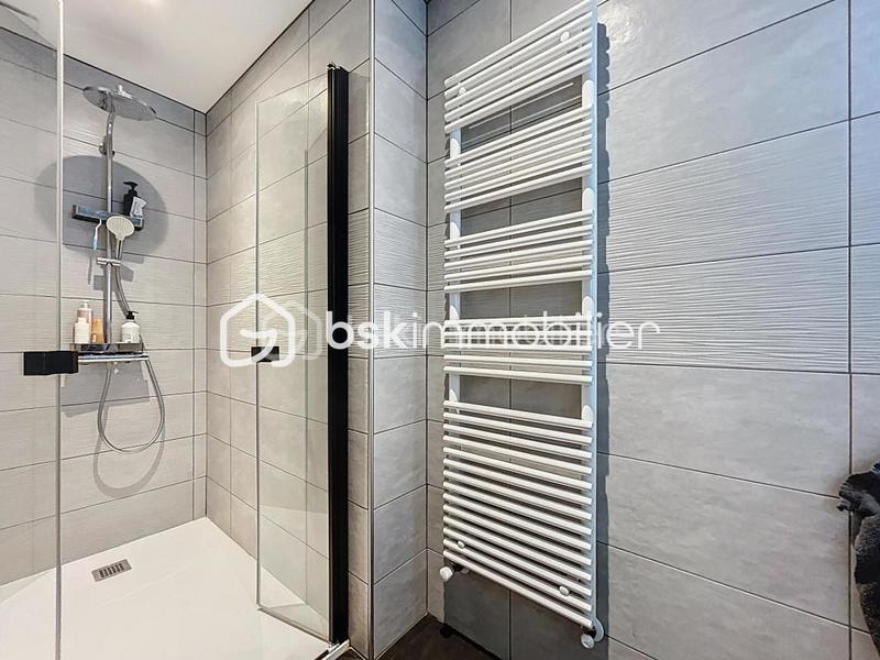 Maison - 103 m² - 4 pièces